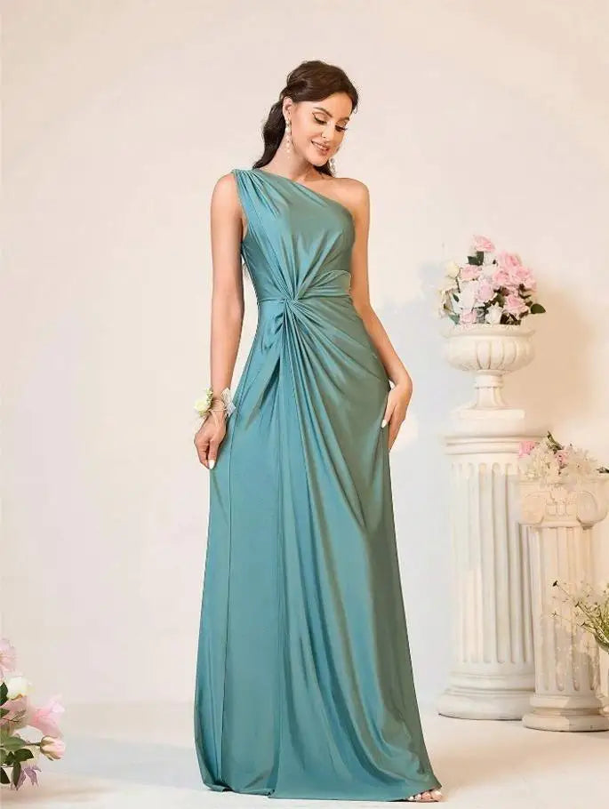 European and American Evening Dresses, Women's Banquet Wear New Products, Backless Fashion Temperament, Adult Evening Dresses